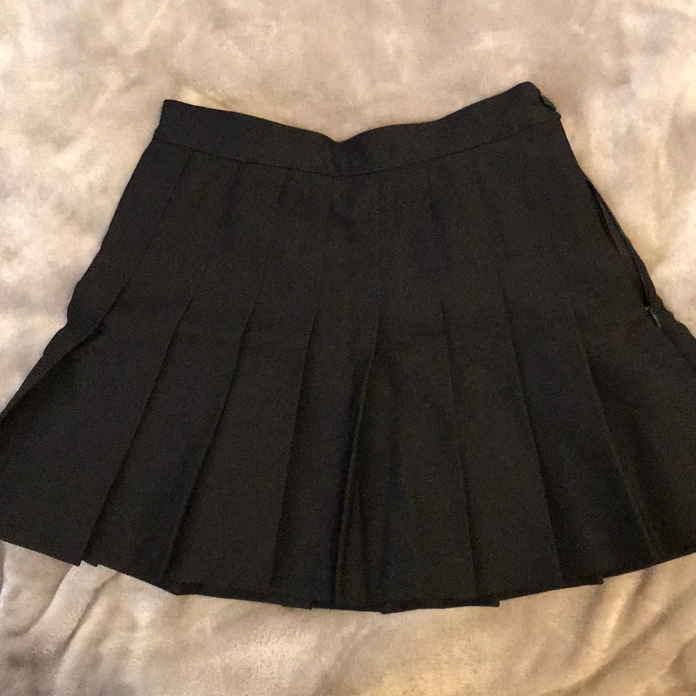 Black skirt